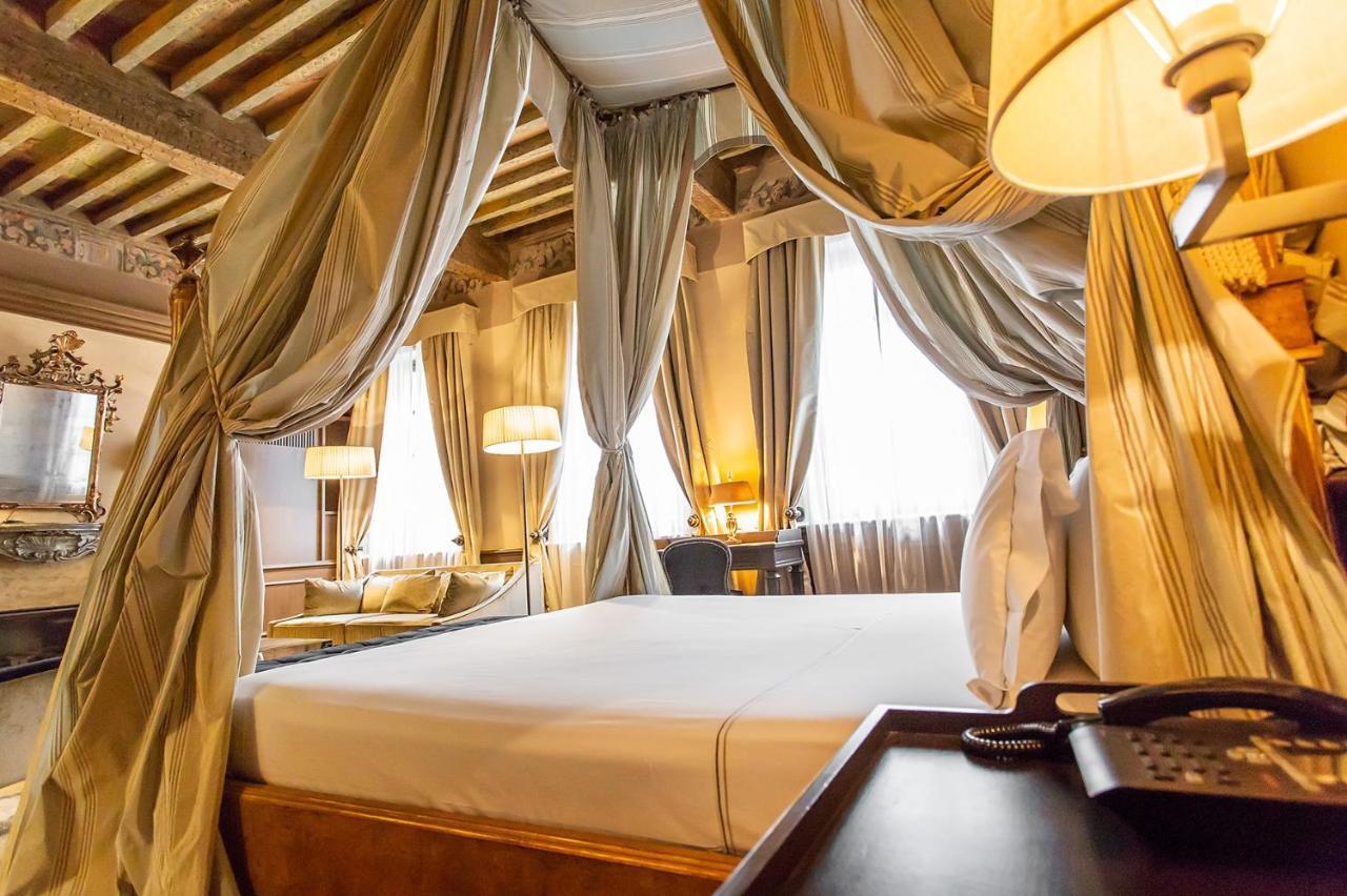 Hotel Palazzo Righini Fossano Esterno foto
