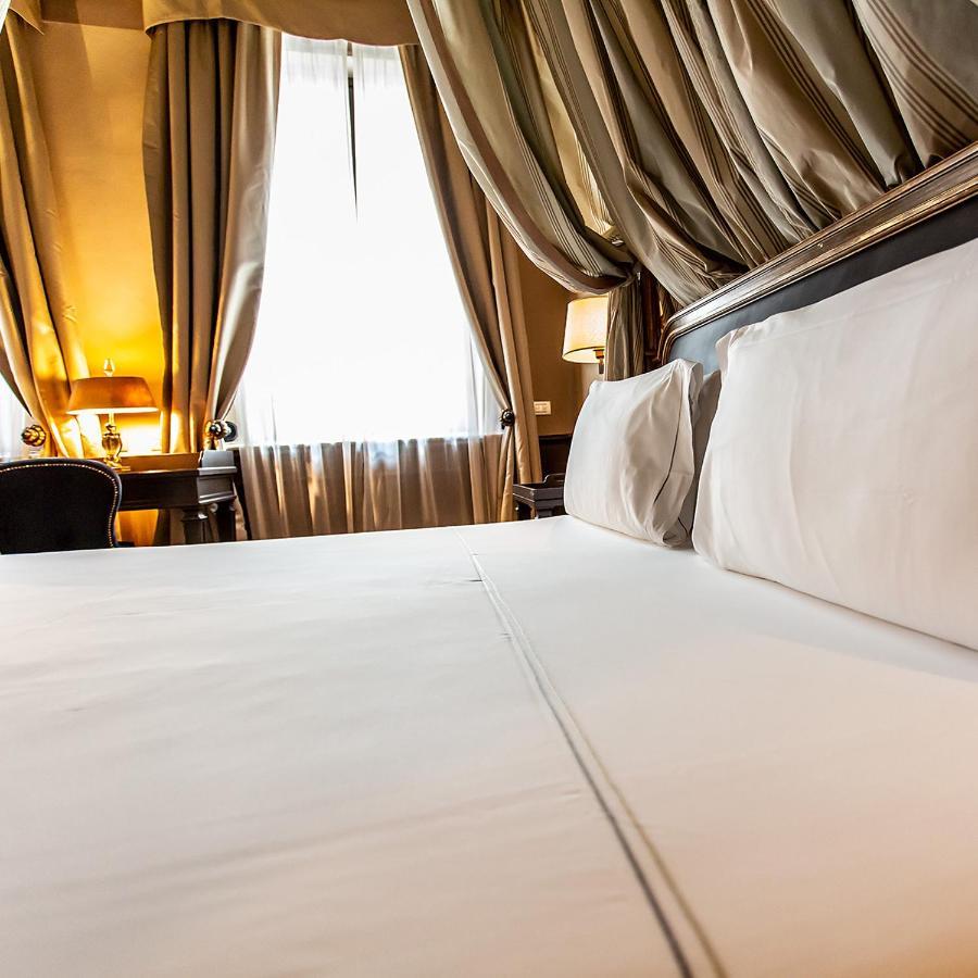 Hotel Palazzo Righini Fossano Esterno foto