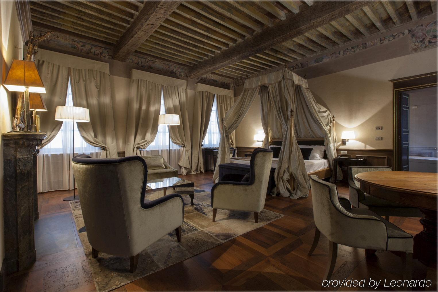 Hotel Palazzo Righini Fossano Camera foto