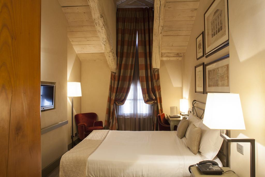 Hotel Palazzo Righini Fossano Esterno foto